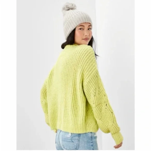 American Eagle Outfitters Vibrant Green Cable Knit Sweater - Picture 2 of 7